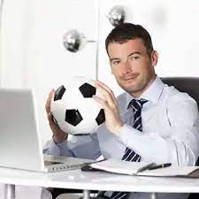 What is sports marketing and what are its types.